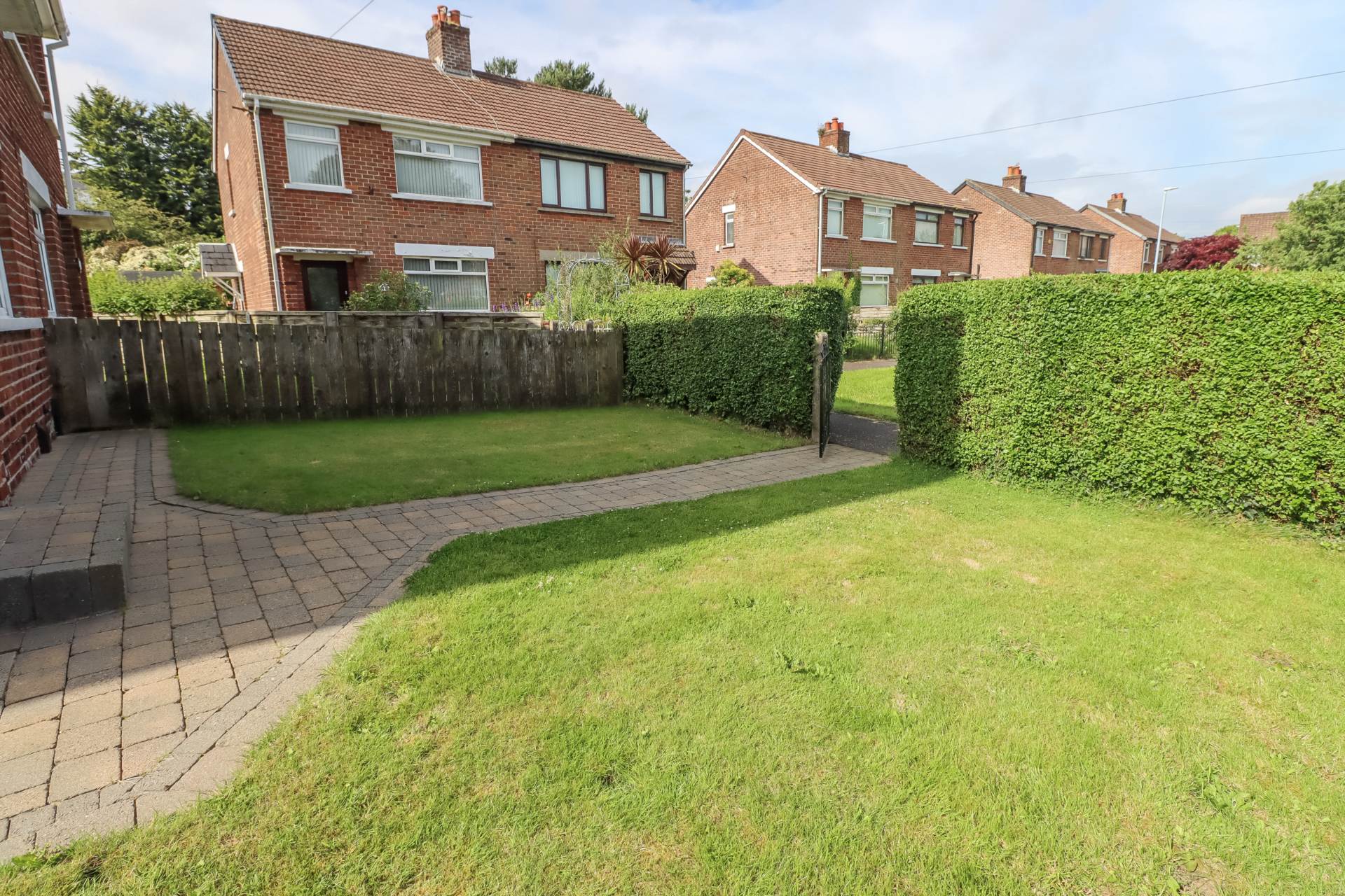 38 Moatview Park, Dundonald, Image 3