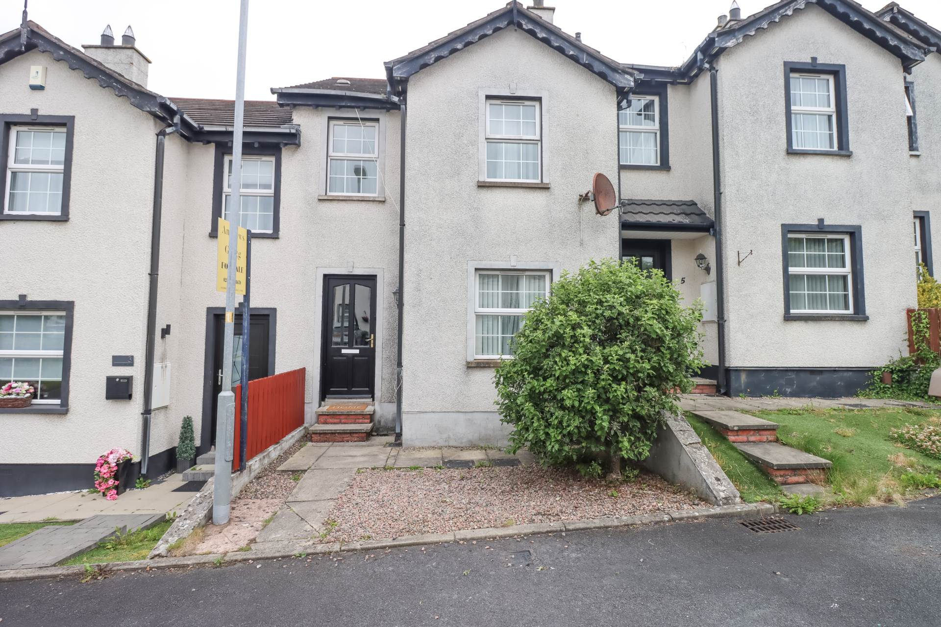 4 Strone Hill Court, Dundonald, Image 1