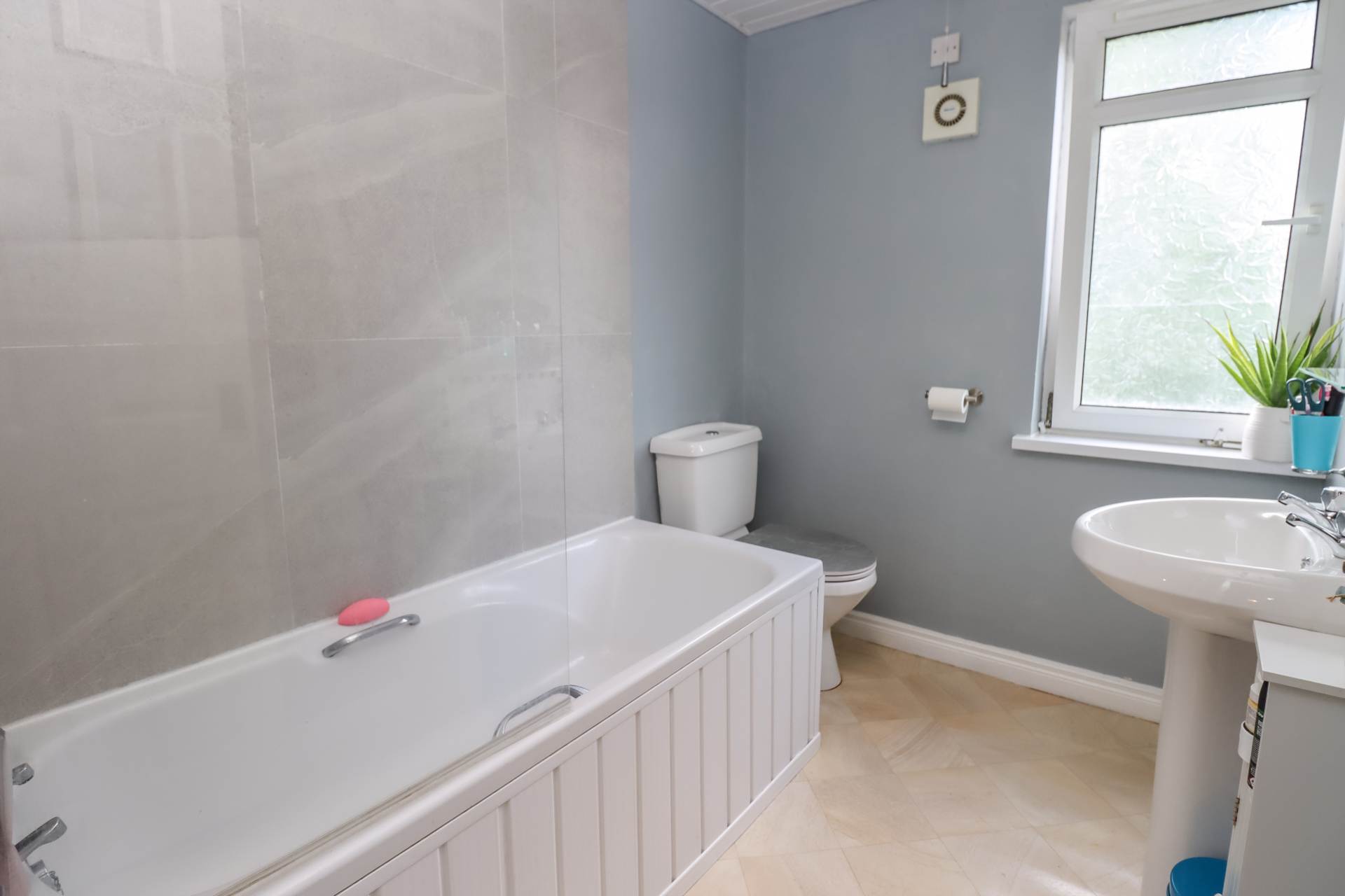 64b Craignish Crescent, Dundonald, Image 15