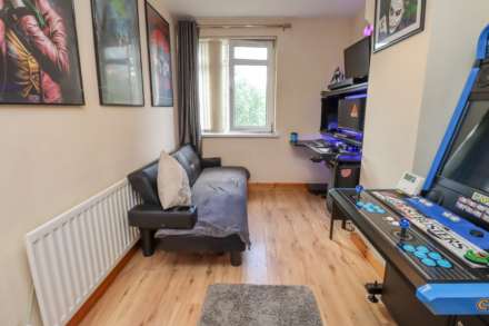 64b Craignish Crescent, Dundonald, Image 13