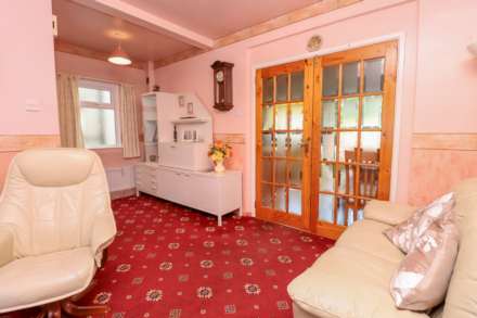 13 Comber Road, Dundonald, Image 6