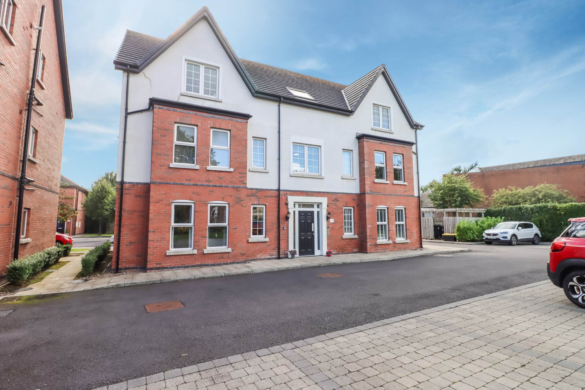 Apt 1 1 Loughan Hall, Dundonald, Image 2