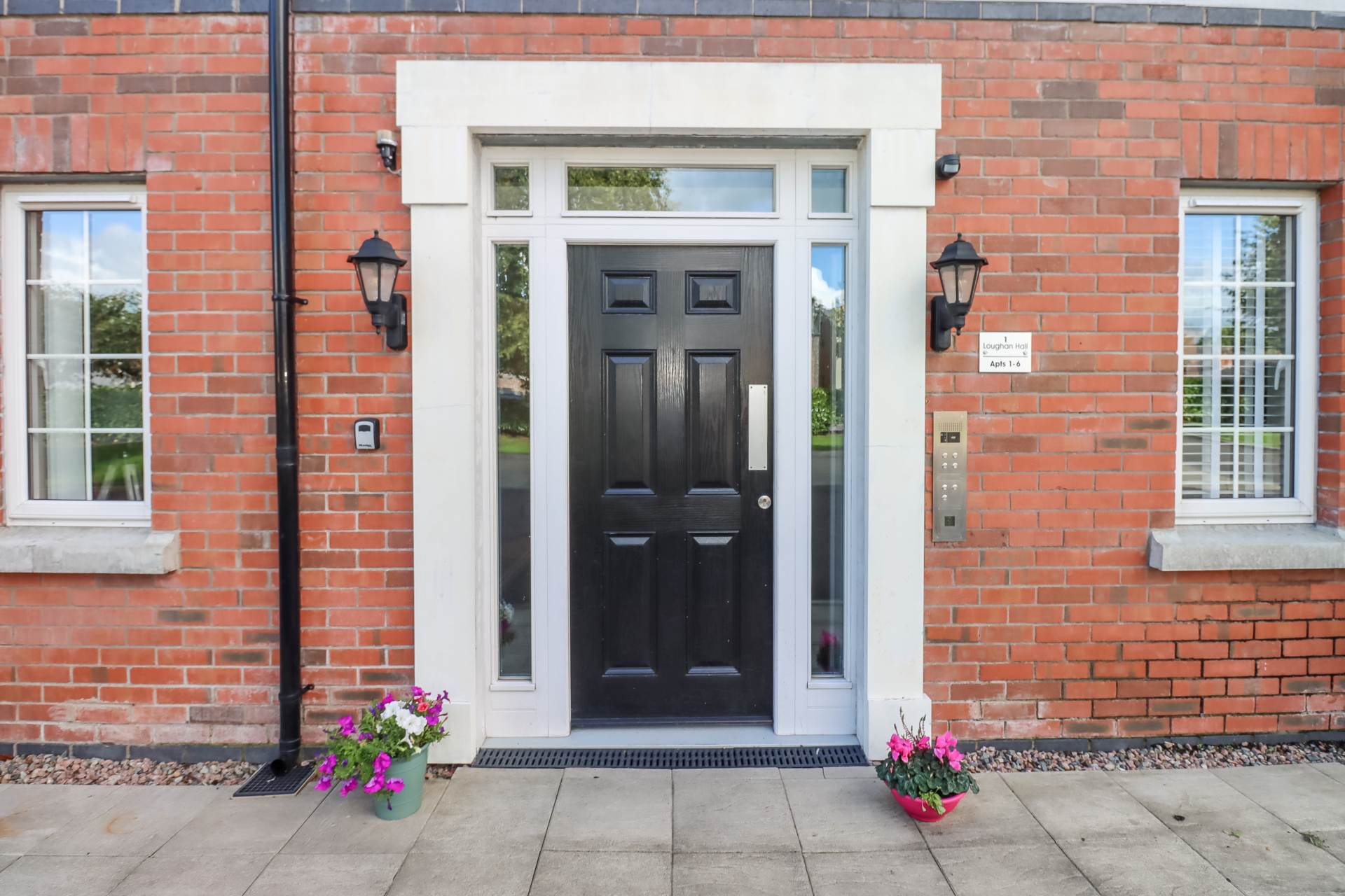 Apt 1 1 Loughan Hall, Dundonald, Image 3