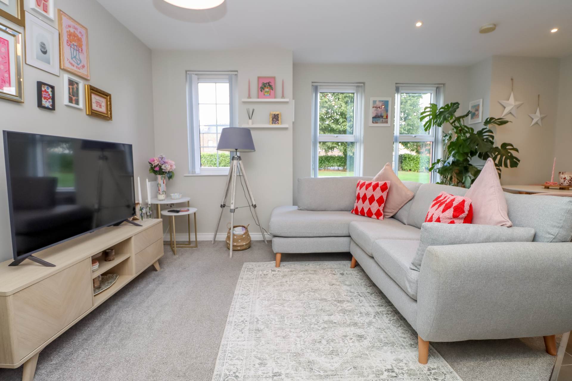 Apt 1 1 Loughan Hall, Dundonald, Image 7