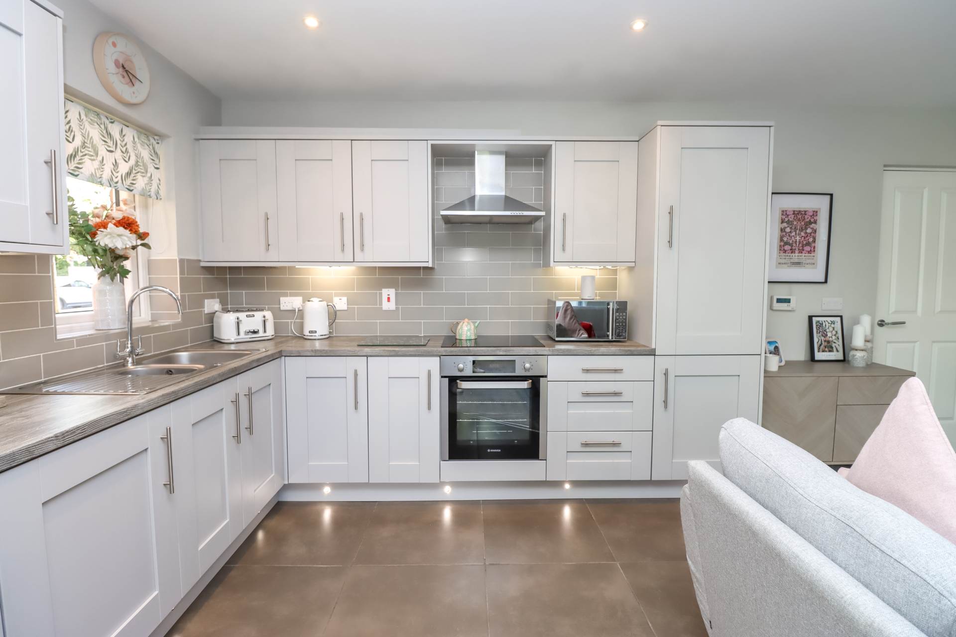 Apt 1 1 Loughan Hall, Dundonald, Image 9