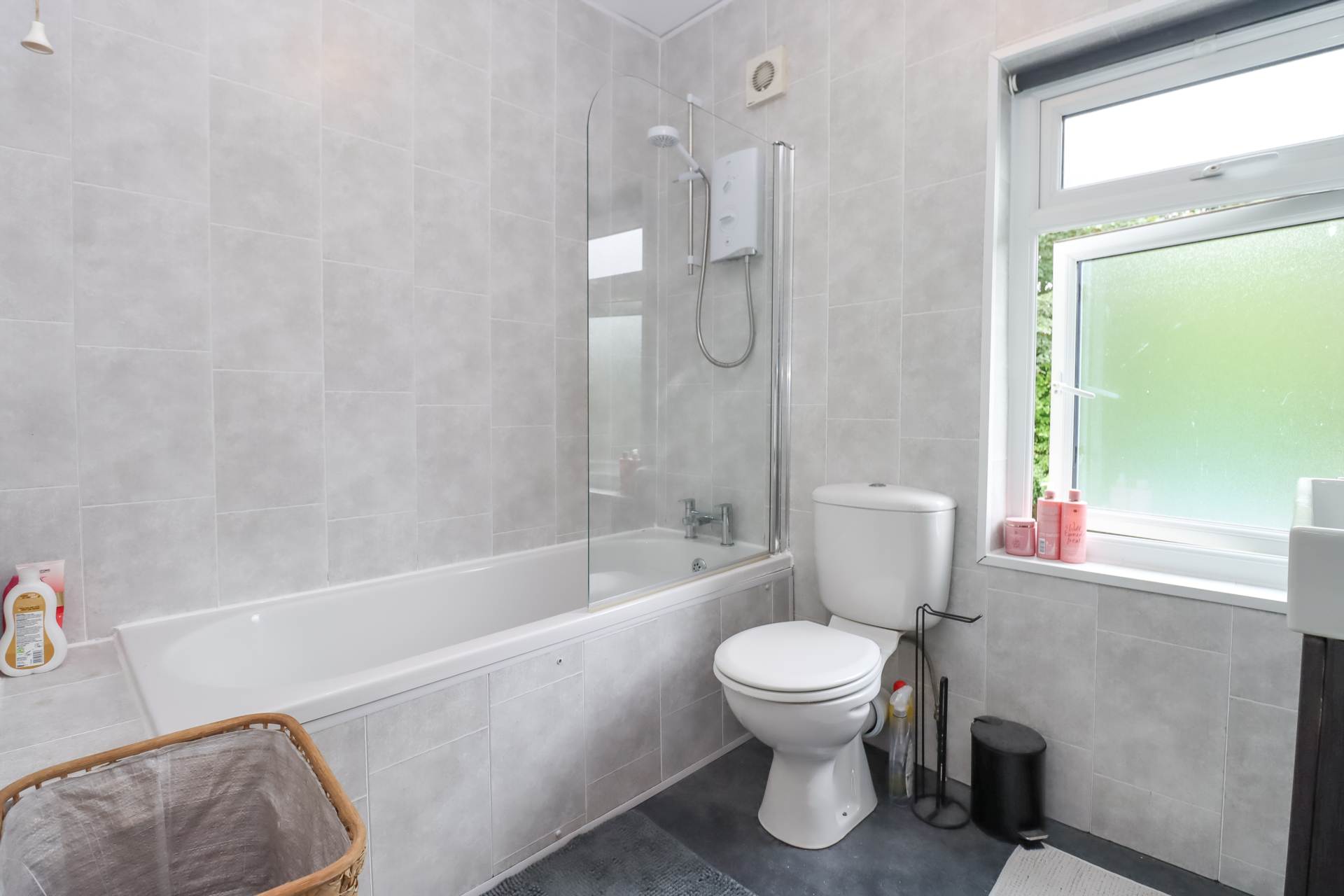 132 Comber Road, Belfast, Image 16