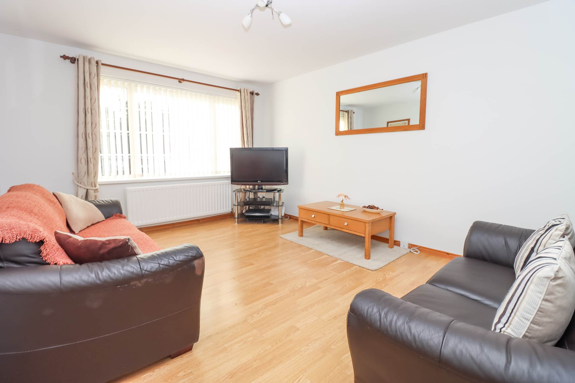 20b Dundonald Heights, Dundonald, Image 5