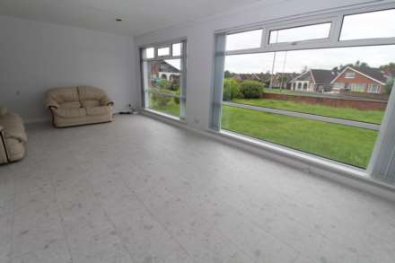 24 Pinehill Road, Bangor, Image 3