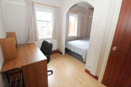 11 Empire Drive, Belfast, Image 8