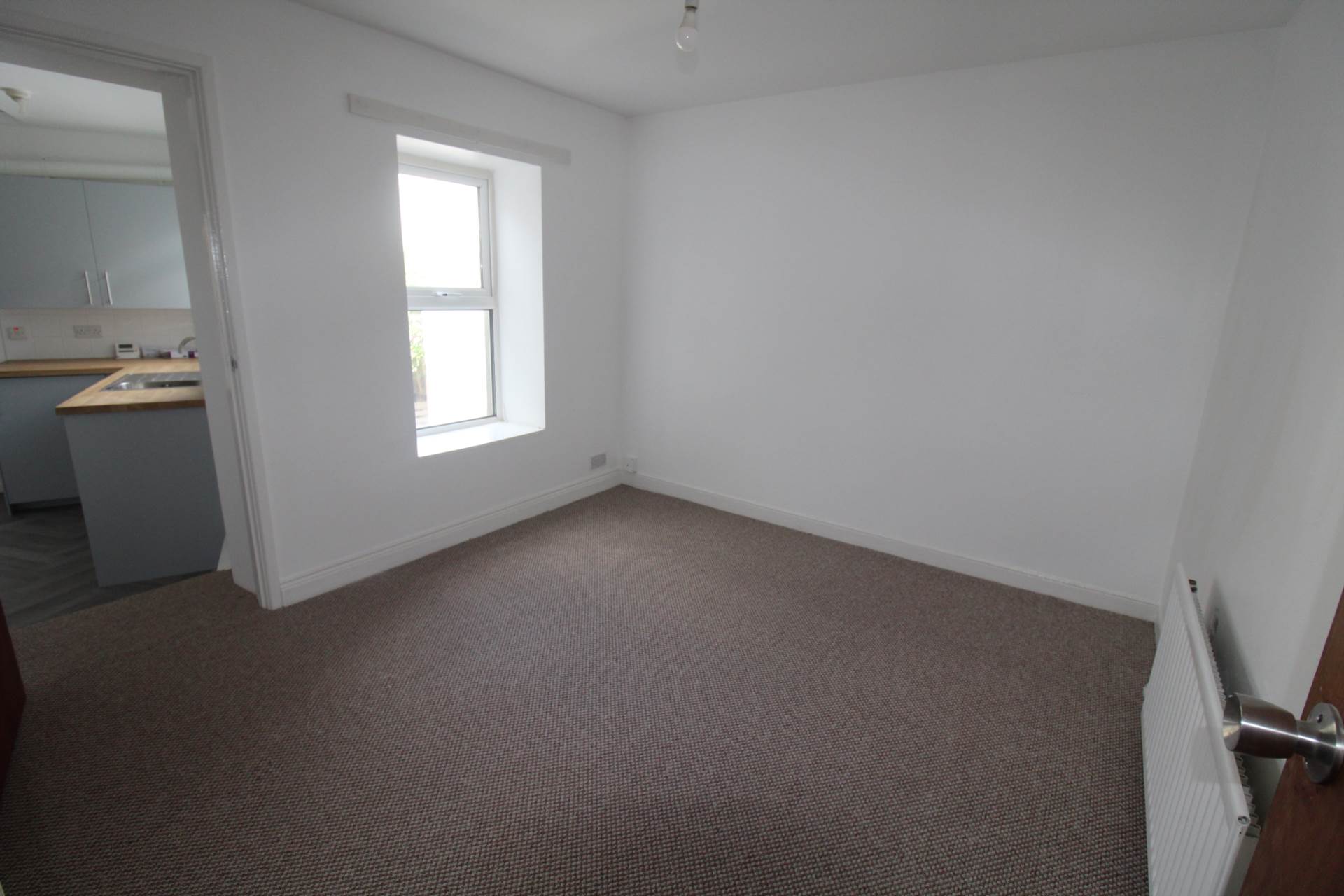 F2 38 Grays Hill, Bangor, Image 2