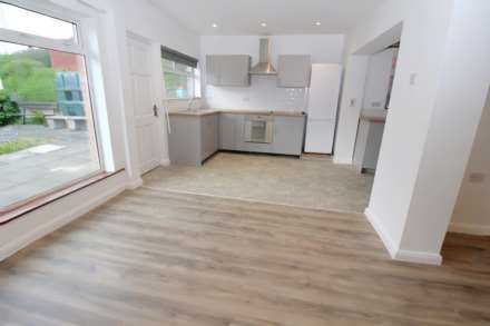 14 Church Drive, Bangor, Image 4
