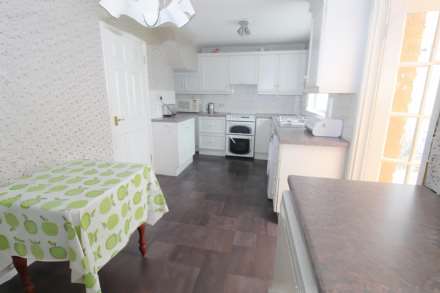 2 Springwell Avenue, Groomsport, Image 3