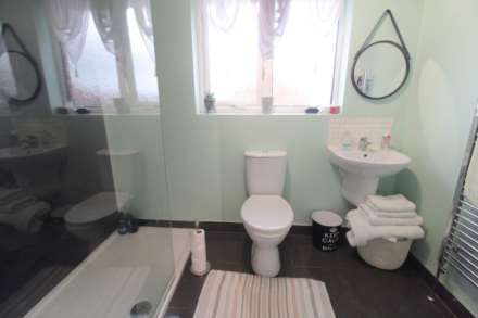 1 Cloverhill Avenue, Bangor, Image 11