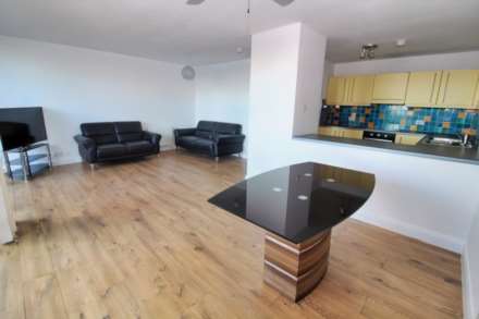 5 The Bay, Seacliff Road, Image 4