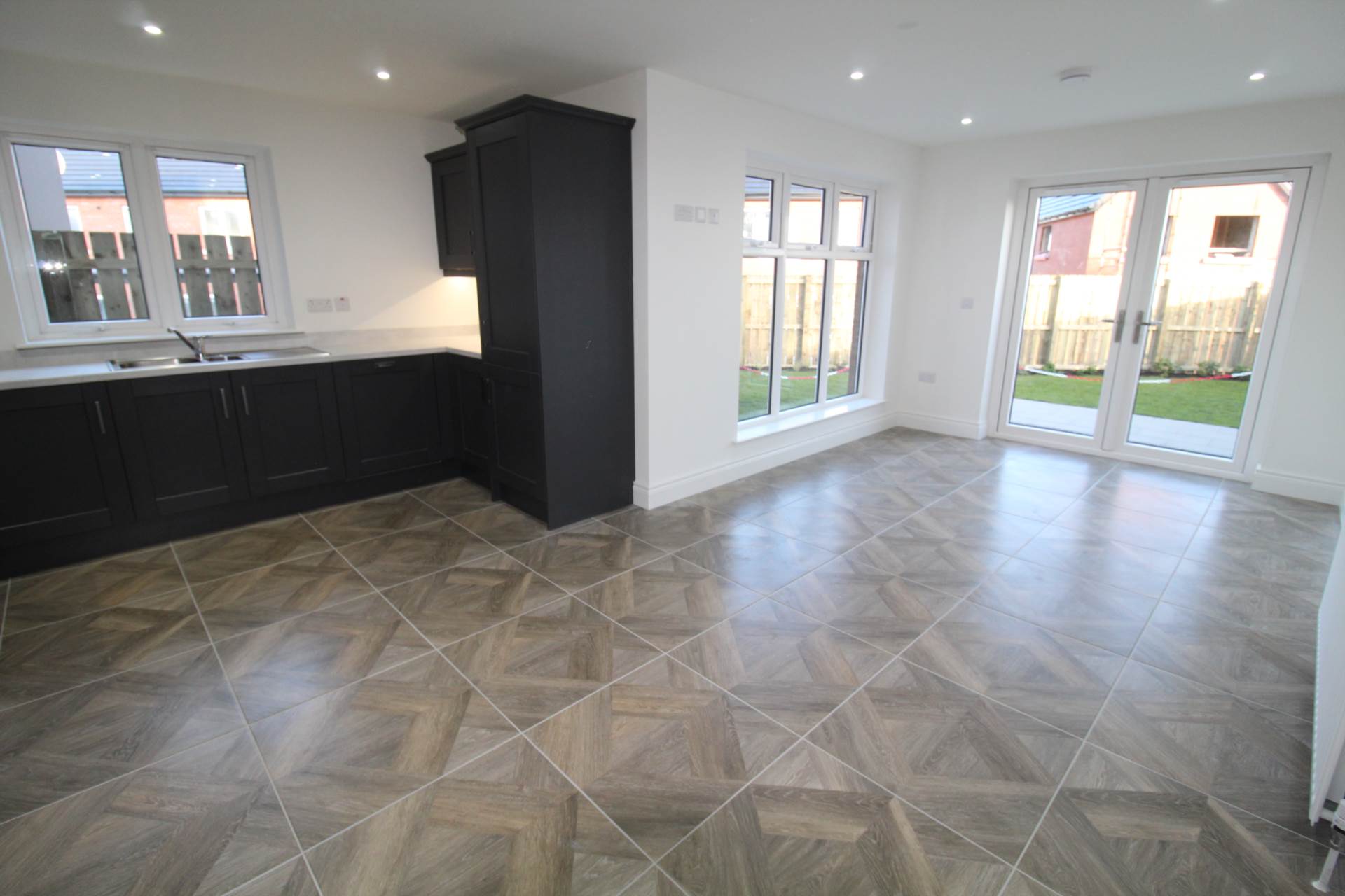 16 Oak Meadow Green, Newtownards, Image 5