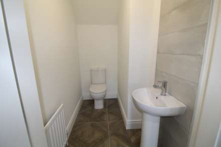 16 Oak Meadow Green, Newtownards, Image 6