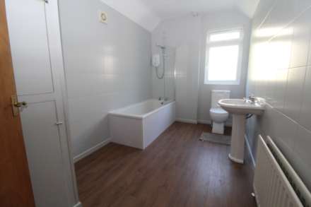 16 Albert Street A & B, Image 11