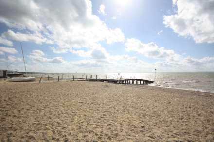 2 Double Bedroom Beach Front Apartment, Image 1