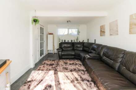 Cunningham Close, Shoeburyness, Image 2