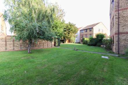 Frobisher Way, Shoeburyness, Image 6