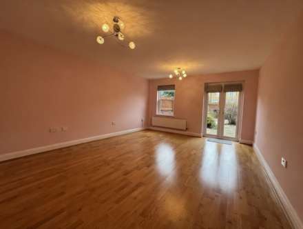 Horseshoe Crescent, The Garrison, Southend On Sea, Image 4