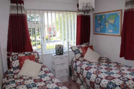 Amberwood, Chadderton, Oldham, OL9 9SG, Image 25
