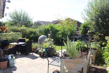 Amberwood, Chadderton, Oldham, OL9 9SG, Image 31