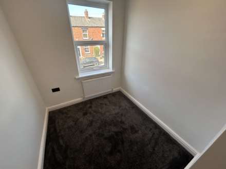 174 Denton Lane, Chadderton, Oldham, OL9 8PL, Image 15