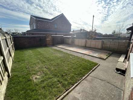 174 Denton Lane, Chadderton, Oldham, OL9 8PL, Image 19