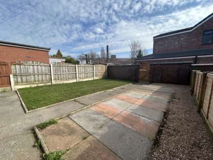 174 Denton Lane, Chadderton, Oldham, OL9 8PL, Image 20