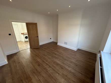 174 Denton Lane, Chadderton, Oldham, OL9 8PL, Image 3