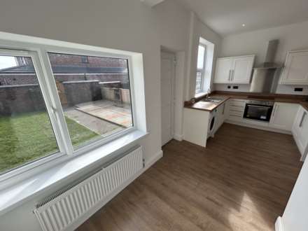 174 Denton Lane, Chadderton, Oldham, OL9 8PL, Image 8