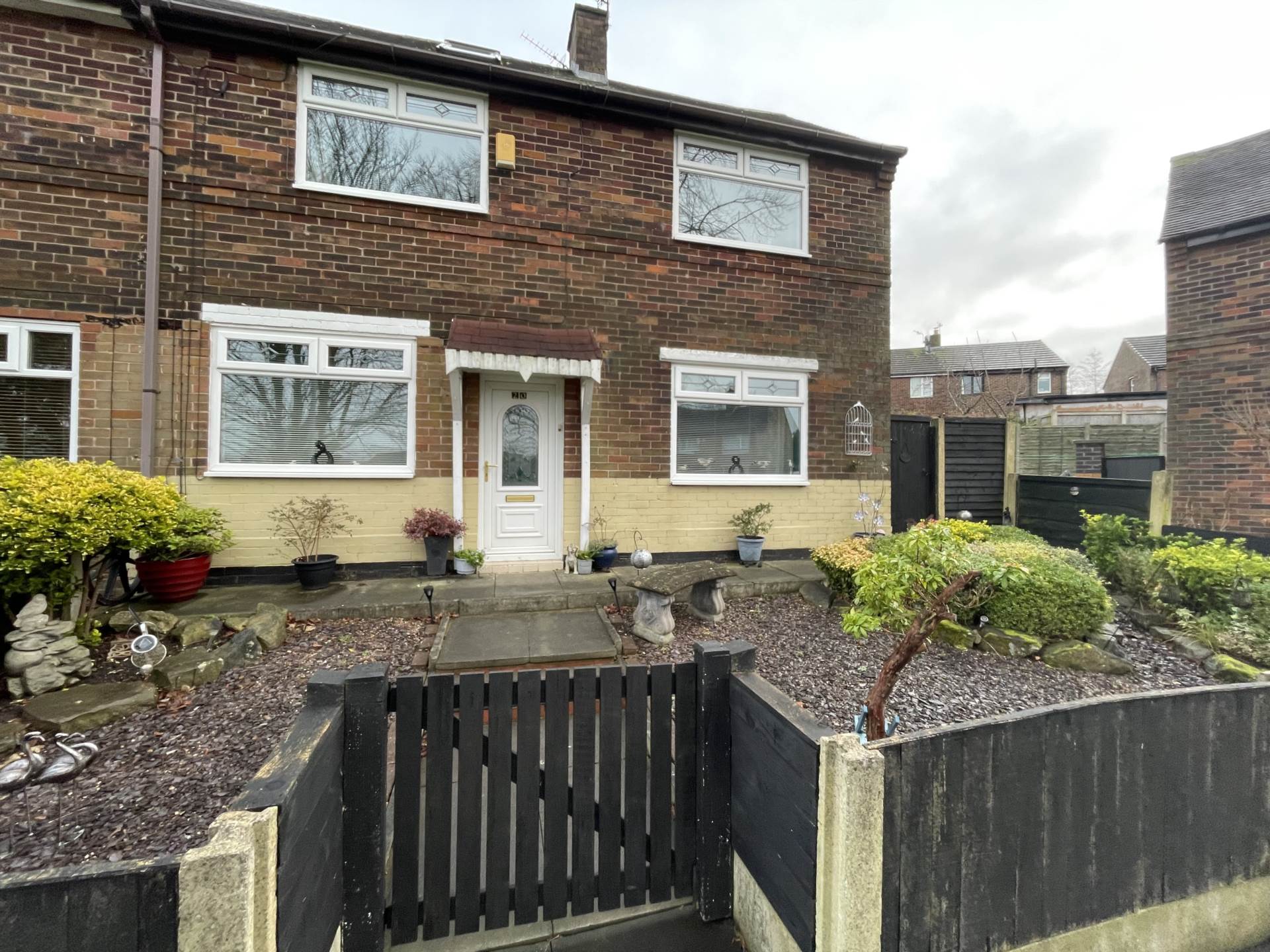Maple Close, Oldham, Image 1