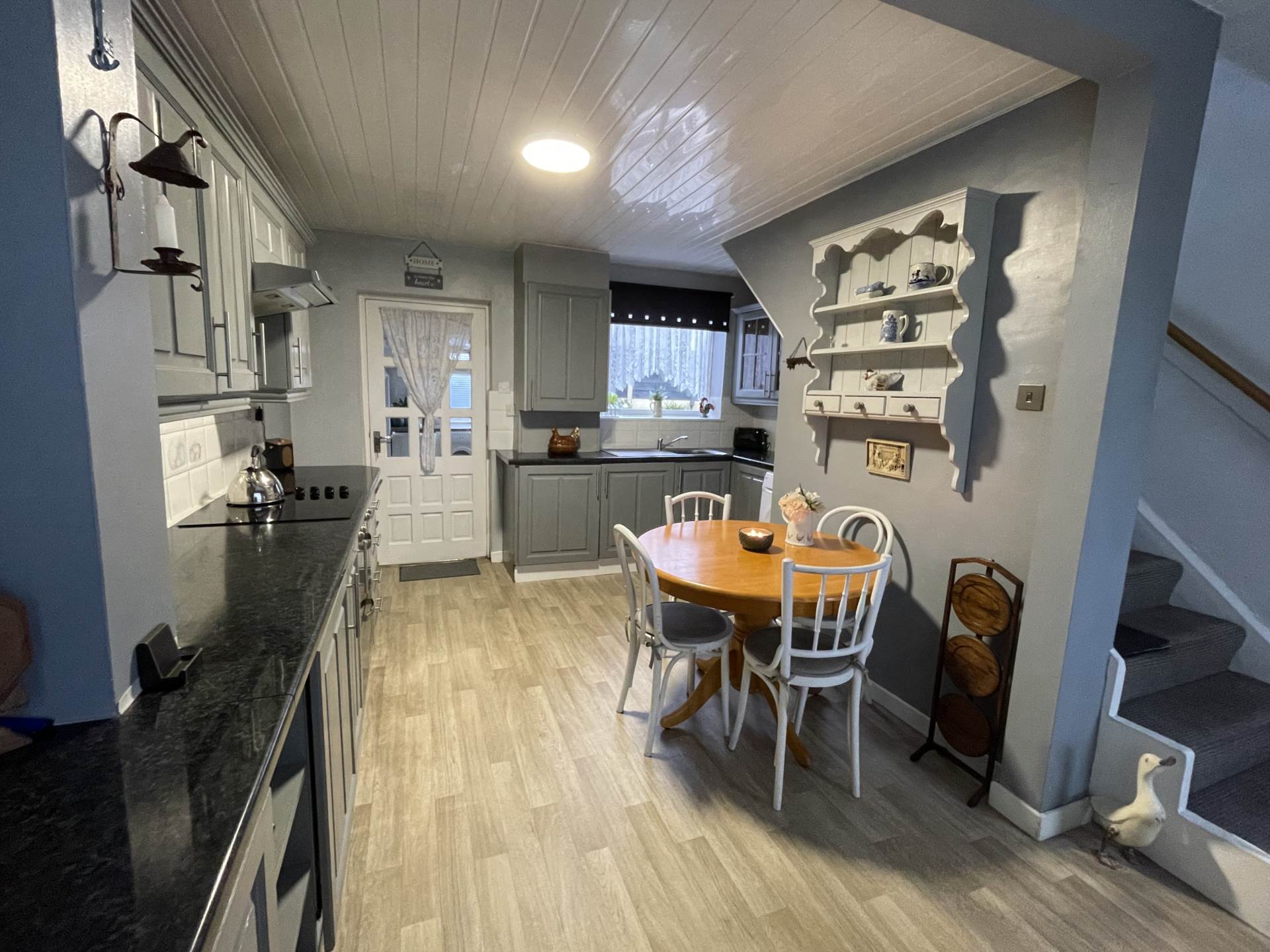 Maple Close, Oldham, Image 6