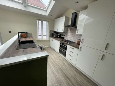 44 Watermill Avenue, Chadderton, OL9 9FZ, Image 7
