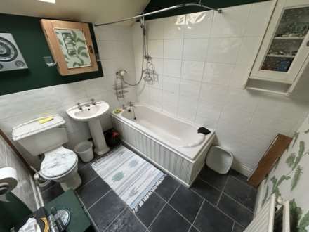 263 Roundthorn Road, Oldham, OL4 5LJ, Image 15