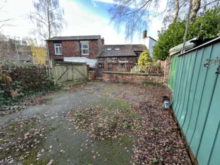 263 Roundthorn Road, Oldham, OL4 5LJ, Image 2
