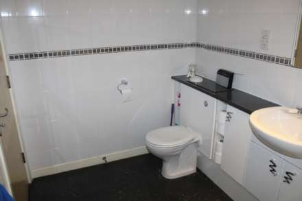 206 Sienna Court, Chadderton, OL9 0QE, Image 13