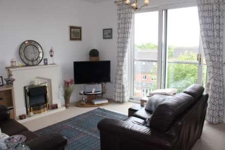 206 Sienna Court, Chadderton, OL9 0QE, Image 2