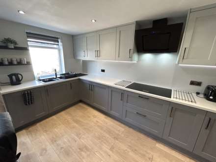 Totnes Avenue, Oldham, Image 10