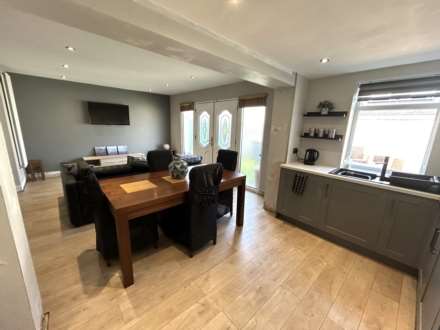 Totnes Avenue, Oldham, Image 6
