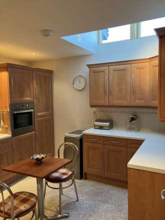 204 Sienna Court, Oldham, OL9 0QE, Image 4