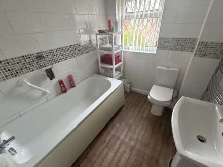 Whitstable Close, Chadderton, Image 14