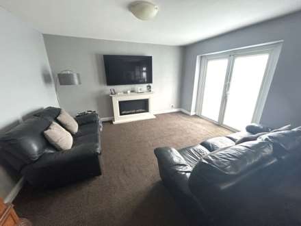 Whitstable Close, Chadderton, Image 2
