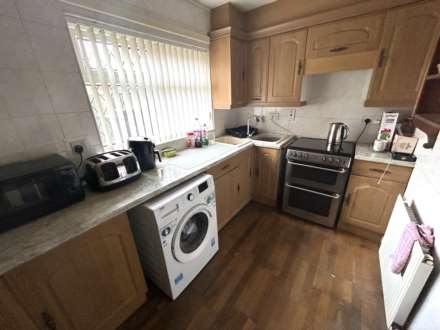 Whitstable Close, Chadderton, Image 3