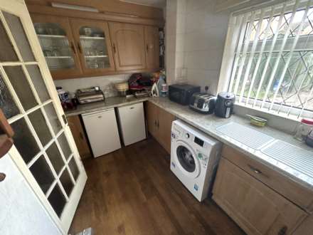 Whitstable Close, Chadderton, Image 6