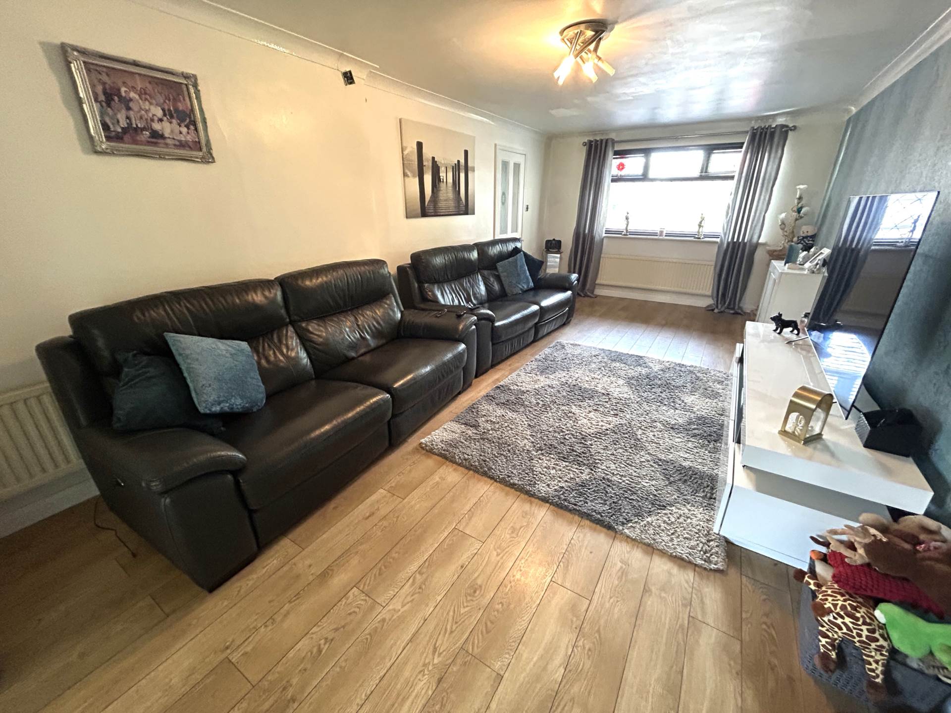 Low Croft Crescent, Oldham, OL9 9UU, Image 8