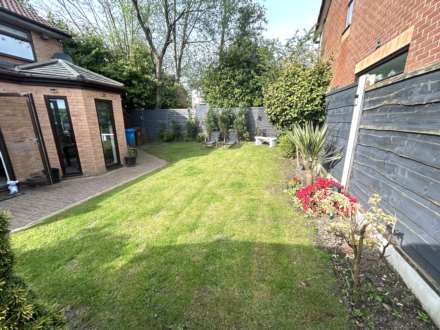 Low Croft Crescent, Oldham, OL9 9UU, Image 30