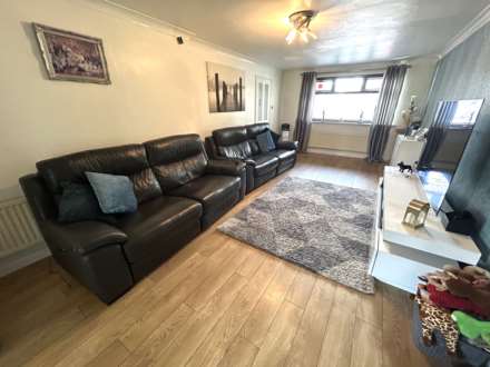 Low Croft Crescent, Oldham, OL9 9UU, Image 8