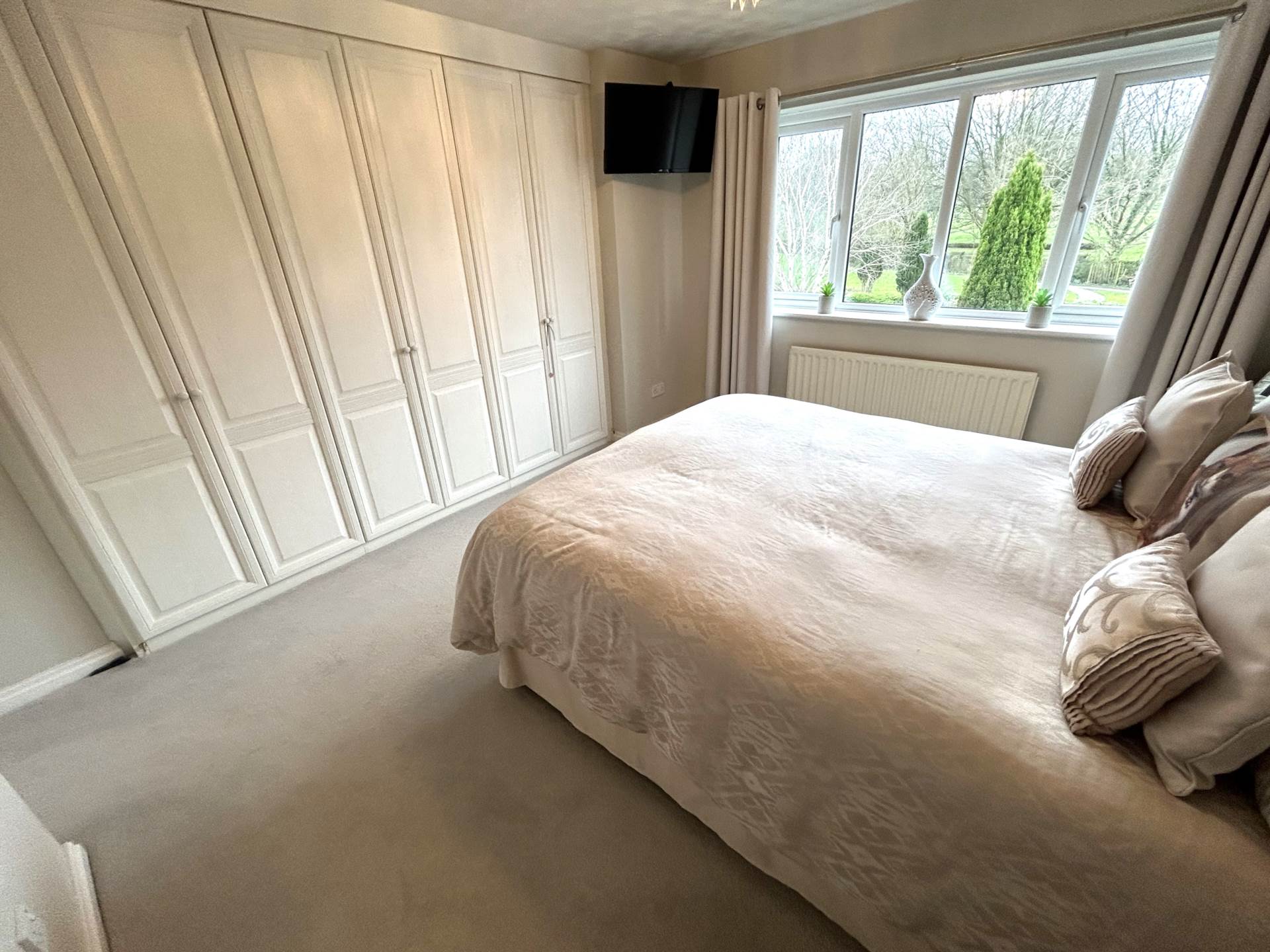 6 Alligin Close, Chadderton, OL9 0LZ, Image 16